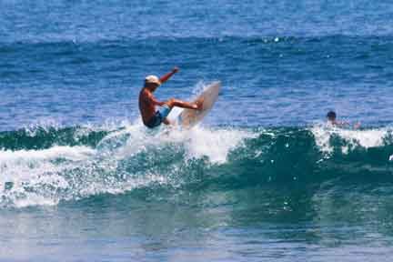 Delti-instructor-Intermediate-Surf-coaching-NextLevel-Surfcamp-Bali-Balangan