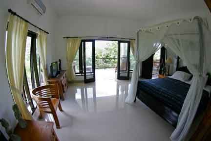 Penthouse-Suite-3-NextLevel-Surfcamp-Bali-1.jpg