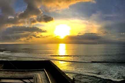 Uluwatu-Sunset-NexLevel-Surfcam-Bali.jpg