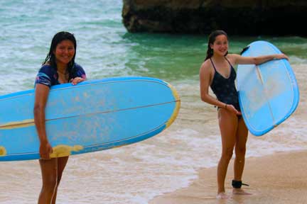 Padang-rights-surf-lesson-NextLevel-Surfcamp-Bali-3.jpg